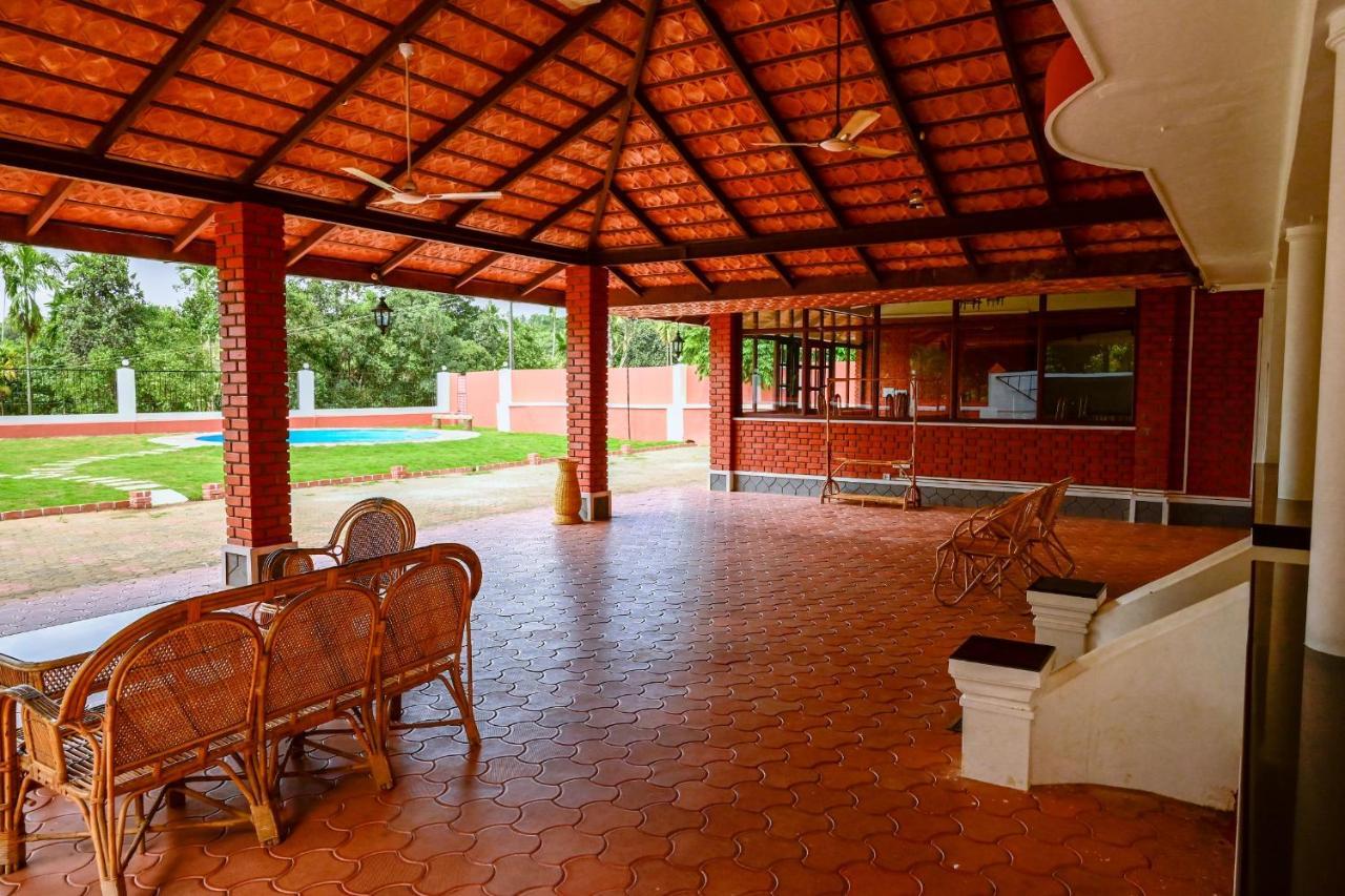 Hotel The Shire à Sultan Bathery Extérieur photo